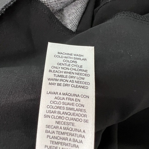 Zenergy by Chico's Size 2 Large Black Ankle Pants Stretch Pull-On Cropped - Picture 10 of 11